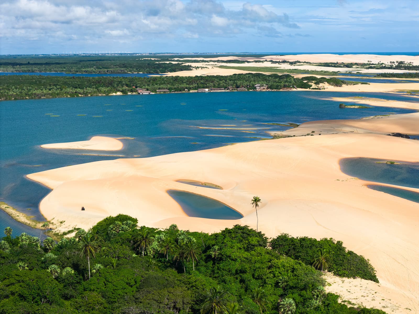 A Lagoa da Torta, no entorno de Moréias